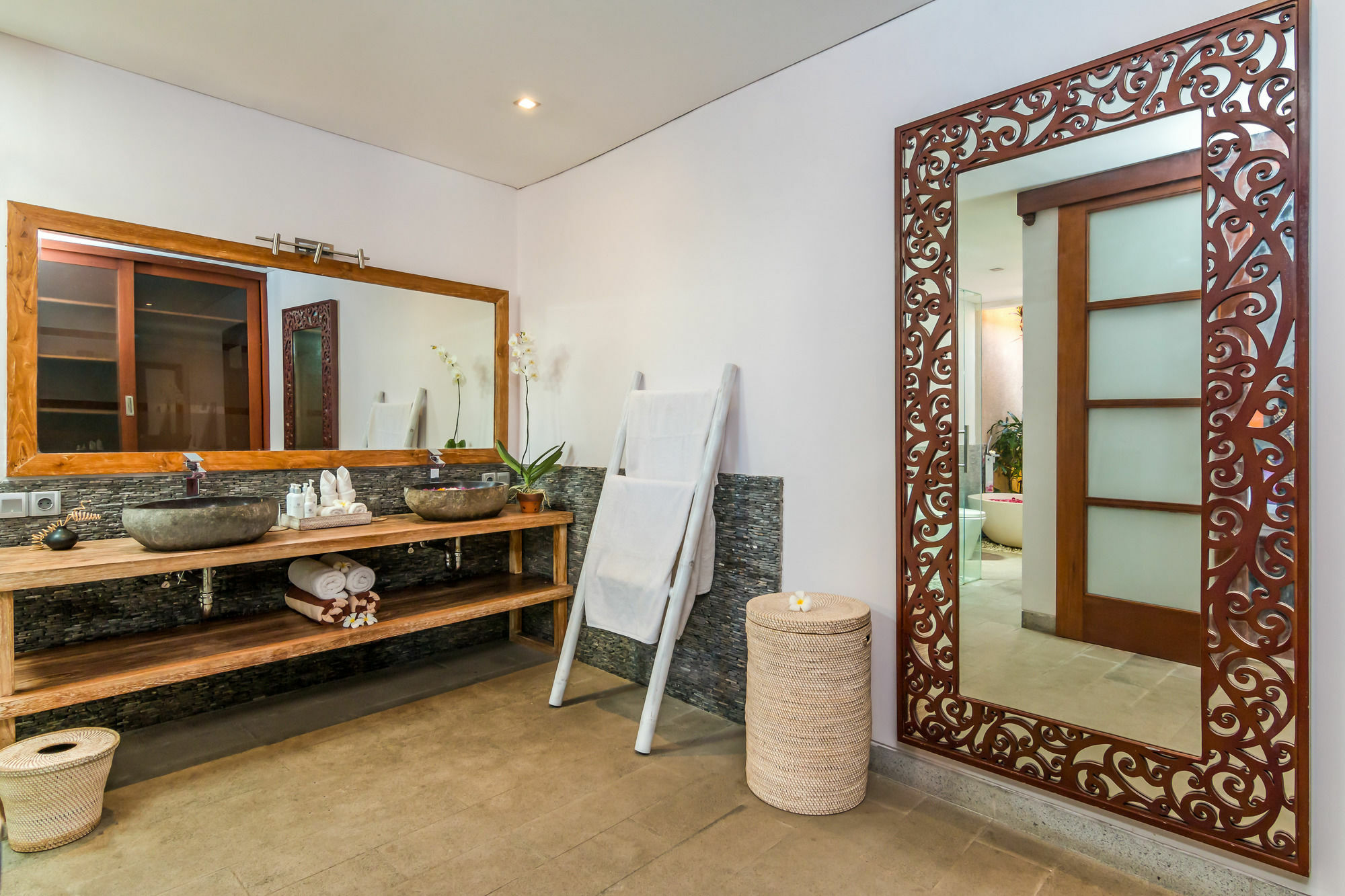 Essence Seminyak (Bali)